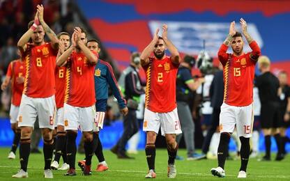 La Spagna batte 2-1 l'Inghilterra. Paura per Shaw