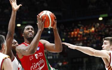L'Olimpia blinda il primo posto, vince Avellino