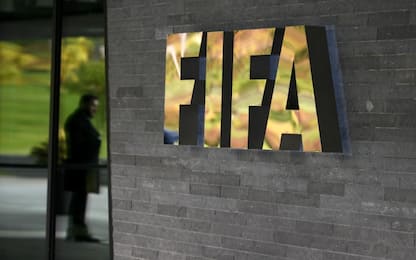FIFA, ex membro ha ammesso reato di corruzione