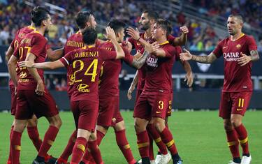 La Roma cala il poker, Barça battuto 4-2