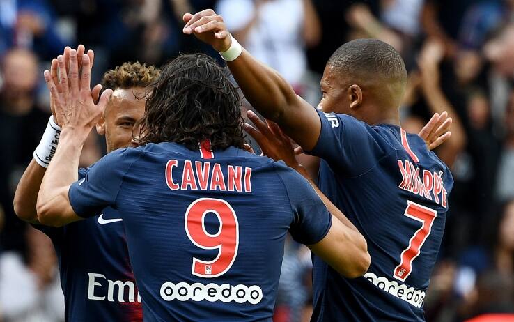 Paris Saint Germain Angers 3 1 Decidono I Gol Di Cavani Mbappe E