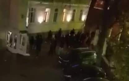 Ultras russi assalgono albergo tifosi della Roma