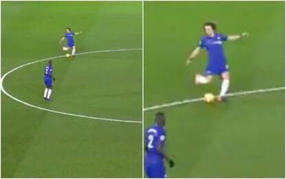 David Luiz show, assist no-look da 50 metri. VIDEO