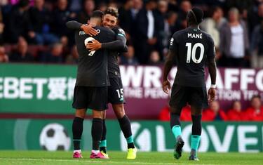 Festa Liverpool: 3-0 al Burnley e primo posto