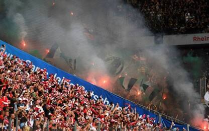 Colonia-Gladbach, petardo ferisce 12 persone