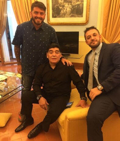 Maradona A Napoli Per La Cittadinanza Onoraria La Festa In Piazza Sky Sport