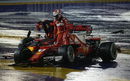 Verstappen: "Non capisco Seb, errore che costa..."