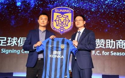 È lo Jiangsu ma sembra l'Inter: la nuova maglia