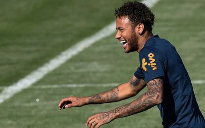 Neymar si allena, il Brasile sorride