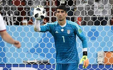 Beiranvand, incredibile rinvio di 70 metri: VIDEO