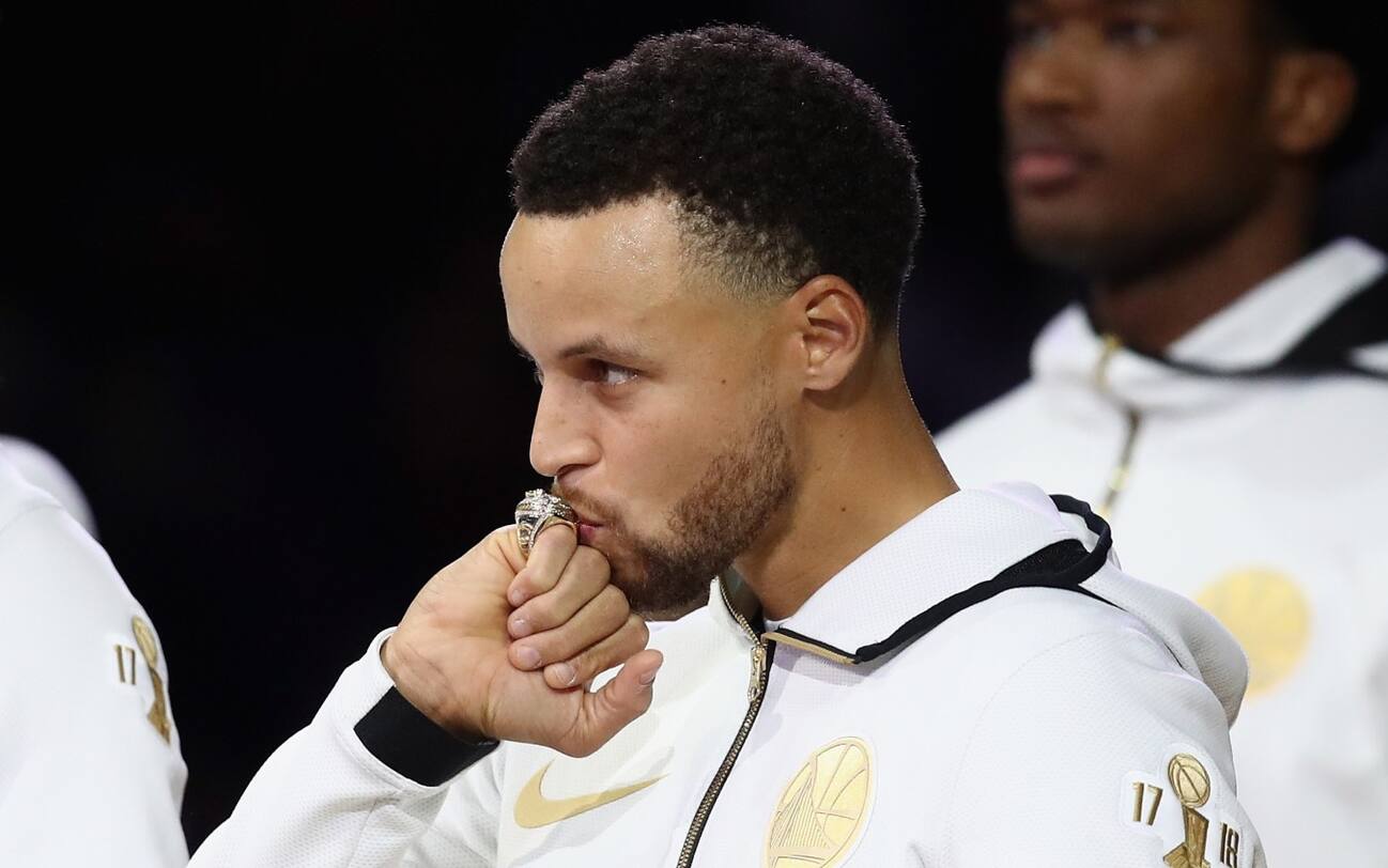 ESPN, i 100 sportivi più famosi al mondo Ronaldo batte LeBron James e Messi. LE FOTO Sky Sport ESPN, i 100 sportivi più famosi al mondo Ronaldo batte LeBron James e Messi. LE FOTO Sky Sport
