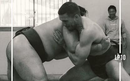 Podolski si dà al sumo: lo invitano a combattere!