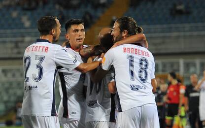 Crotone sbanca Pescara, 3-0 nel segno di Benali
