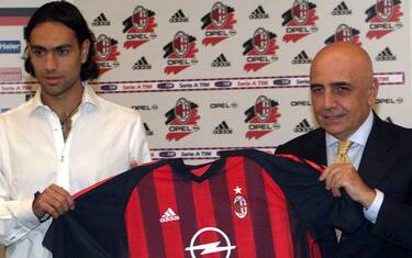 Mercatonovela: Nesta al Milan (2002)