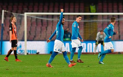 Il Napoli è ancora vivo: 3-0 allo Shakhtar