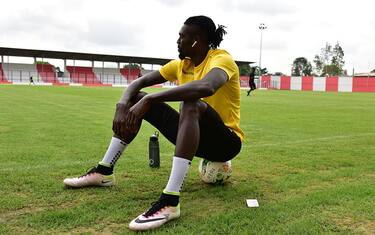 Adebayor shock: "A 16 anni volevo suicidarmi"