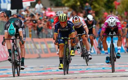 Giro, Ewan vince al fotofinish la 7^ tappa