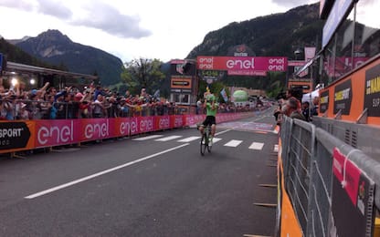 Giro, Rolland vince la 17^ tappa. Dumoulin in rosa