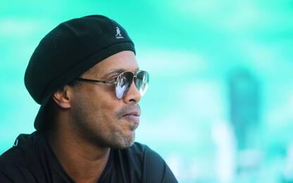 Ronaldinho, passaporto tolto per abuso edilizio