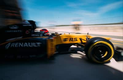 Kubica, test a Valencia: in pista su una F1 