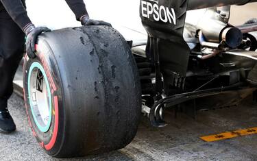 gomme_rosse_f1_mercedes