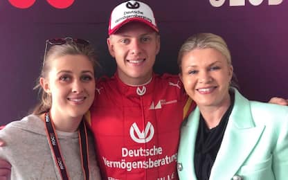 La famiglia Schumacher ringrazia i fan sui social