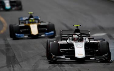 f2_de_vries