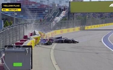 Che botto in F2, illesi Mazepin e Matsuhita. VIDEO