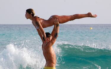 Belen, basta sportivi: è tornata con Stefano! FOTO