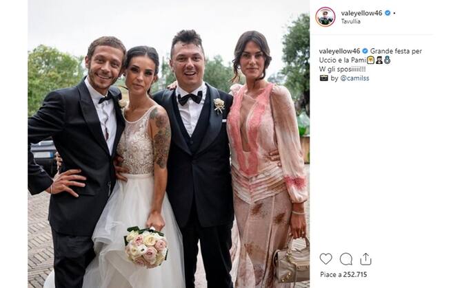 Uccio Sposo Valentino Rossi Testimone Dell Amico Al Matrimonio Cesare Cremonini Le Foto Sky Sport