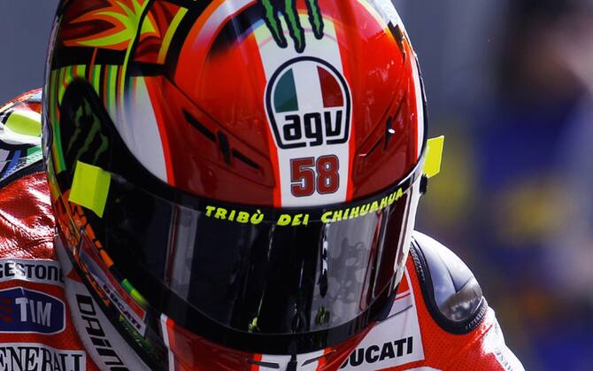 Valentino Rossi, come cambia il casco nella storia della MotoGP. LE FOTO |  Sky Sport
