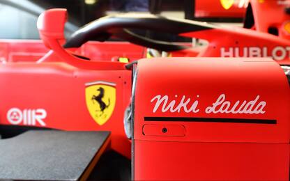 Lauda per sempre: gli omaggi di Ferrari e Mercedes