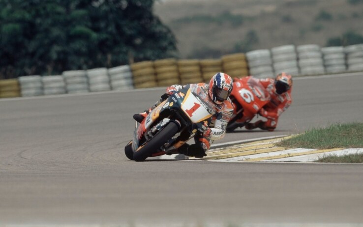 Doohan e Max Biaggi 1998 (foto: twitter.com)