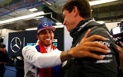 Mercedes, ufficiale: Hamilton rinnova fino al 2020