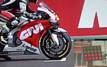 Crutchlow penalizzato per falsa partenza: IL VIDEO