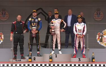 F2, Monaco: Gara1 a De Vries, Ghiotto squalificato