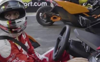 Vettel, autoradio a palla alla Race of Champions