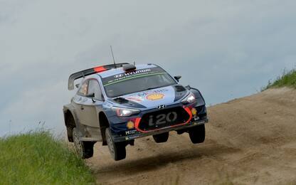 WRC, Polonia: vince Neuville, ma Ogier c'è