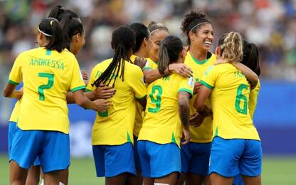 Il Brasile balla il samba, 3-0 alla Giamaica