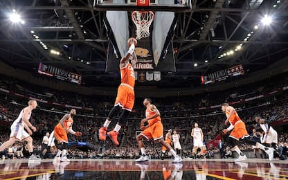 NBA, LeBron guida i Cavs nel successo contro OKC