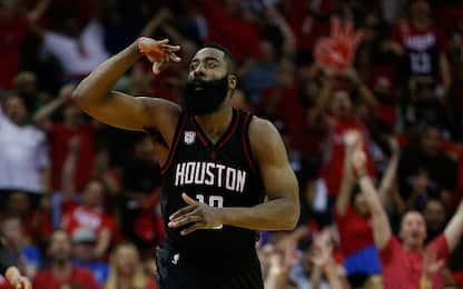 NBA Harden batte Westbrook, Houston domina con OKC