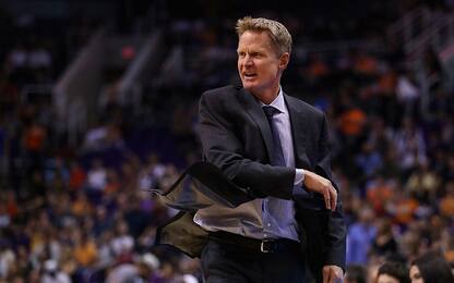 NBA, Kerr potrebbe non allenare più quest'anno