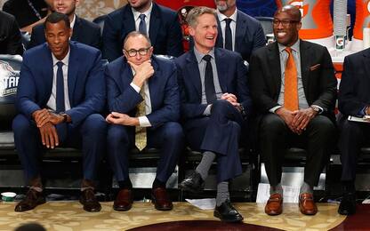 NBA, Steve Kerr torna ad allenare (e a sorridere)