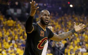 LeBron_post-game_NBA