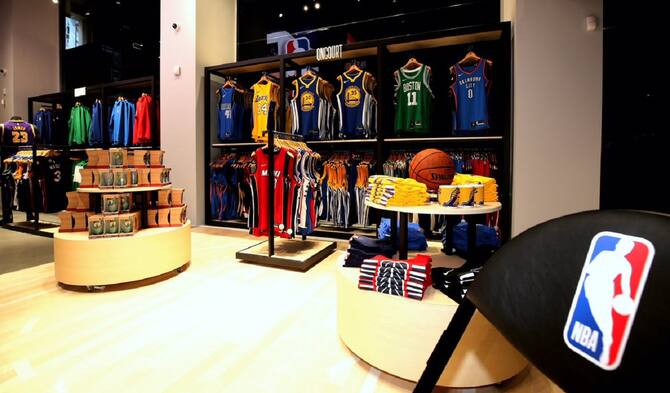 A Torino apre The Playoffs, il nuovo store ATIPICI dedicato agli U.S.  Sports NBA NFL MLB NHL | The Playoffs by Atipici