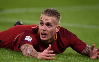 Roma, non c'è pace per Karsdorp: crociato ko