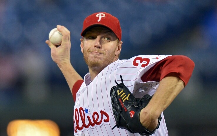 Roy Halladay con la maglia dei Philadelphia Phillies (Foto Getty) Roy Halladay con la maglia dei Philadelphia Phillies (Foto Getty)