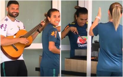 Serenità Brasile, Marta canta e griglia: VIDEO