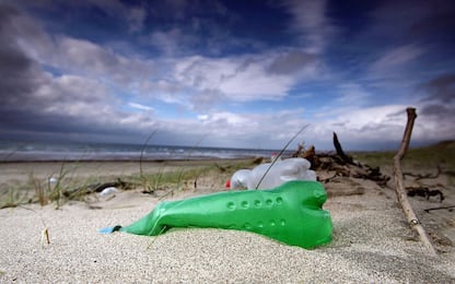 Da Ue guerra alla plastica: riciclo totale degli imballaggi entro 2030