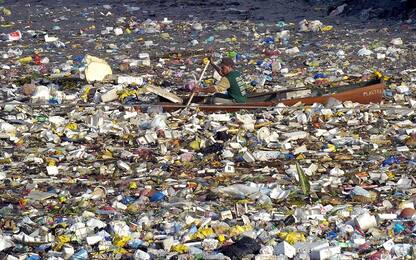 Oceani, "l'isola di rifiuti" è 16 volte più grande del previsto 